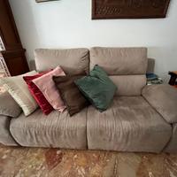 DIVANO COME NUOVO