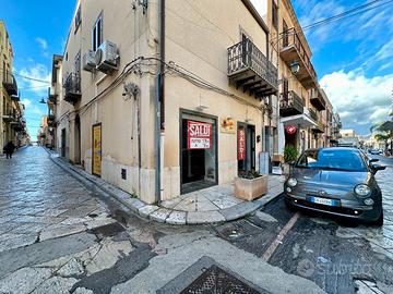 Locale commerciale a Partinico, Corso dei Mille