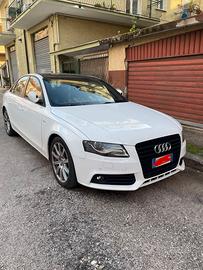 Audi A4 B8 del 2009 Berlina S-Line 2.0 TDI 143Cv
