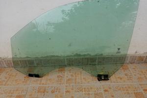 Vetro scendente lancia ypsilon