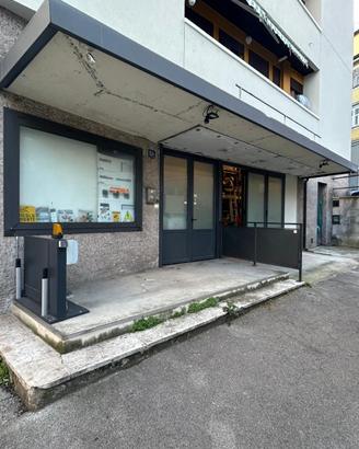 Rif.568| locale commerciale trieste