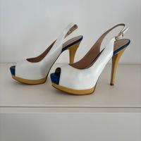 Scarpe con tacco Guess