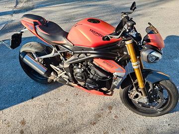 Speed triple RS 1200 Triumph 