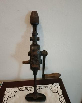 trapano a mano da collezione