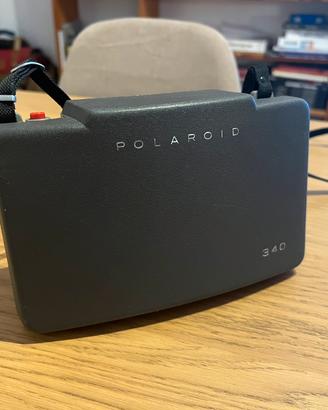 Polaroid 340 con modifica vano batteria