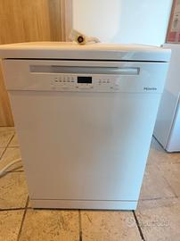 Lavastoviglie MIELE