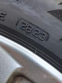 4 Gomme 225/55R17  M+S Bridgestone + cerchi in reg