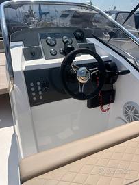 Marinello New Eden 22 con motore Honda 135