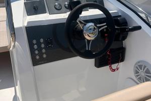 Marinello New Eden 22 con motore Honda 135
