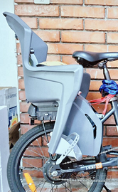 Seggiolino posteriore bici + casco bimba
