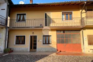 CASA SEMINDIPENDENTE A OME