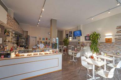 ATTIVITA' DI BAR A VEDANO AL LAMBRO