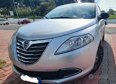 lancia ypsilon 1.3 multijet diesel