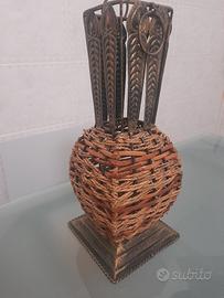 vaso in ferro battuto