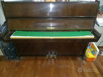 Pianoforte Petrof