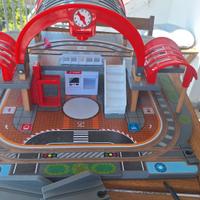 pista auto giocattolo della Hape