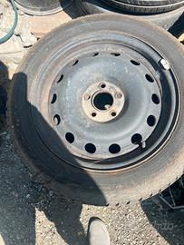 Gomme da neve 205/55/16 M+S piu cerchi