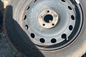 Gomme da neve 205/55/16 M+S piu cerchi