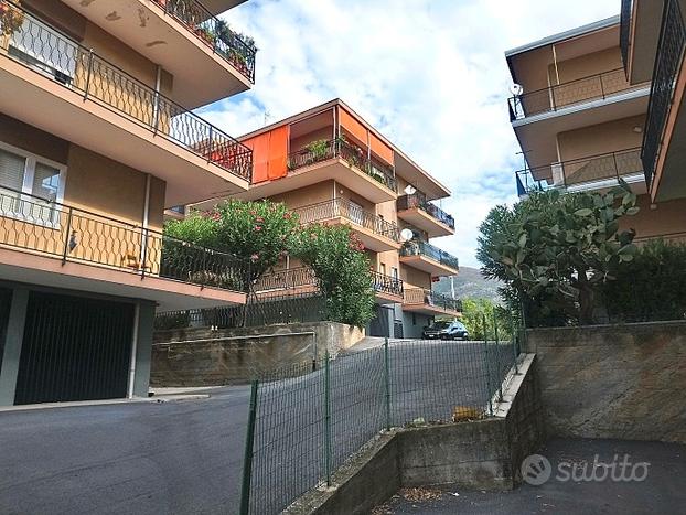 Ampio Bilocale Balconata angolare con Box auto