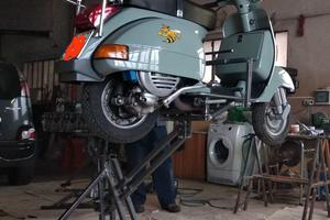 Ponte idraulico per vespa