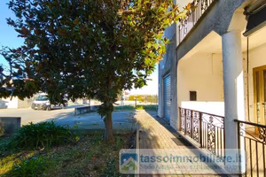 Casa indipendente di 280 m² con 5 locali a Ortona