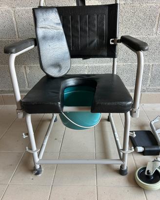 Sedia comoda per invalidi