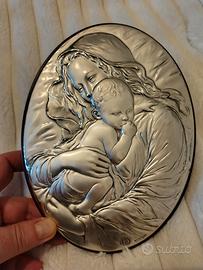 Madonna con Gesù bambino in argento e legno ovale