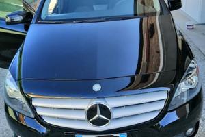 Mercedes Benz B180 Executive | 128.000 km | Pelle