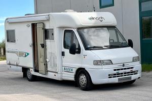 ELNAGH Sleek 585 Monoscocca Semintegrale