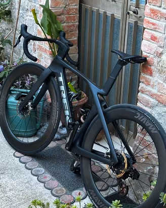 Trek Madone SLR 7 AXS Gen 7 2024