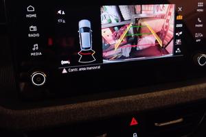 Subentro leasing Skoda Kamiq black dots 115cv manu