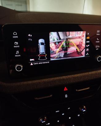 Subentro leasing Skoda Kamiq black dots 115cv manu