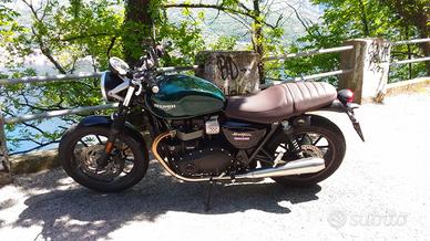Triumph Street Twin 900