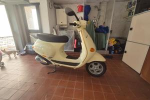 Vespa 50 et2