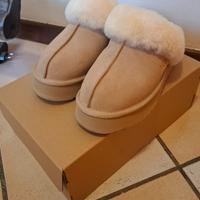 Ugg come nuovi