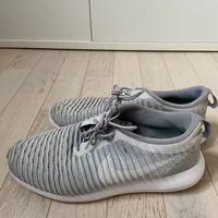 NIKE ROSHE TWO FLYKNIT 42,5 GRIGIE