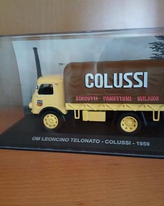 Om Leoncino, Colussi, no mebetoys politoys 