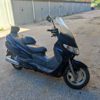 RIBASSATO BURGMAN 250 USATO 2002 km 20.000 circa
