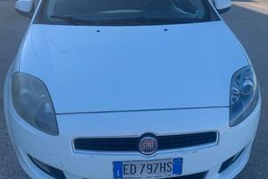 FIAT Bravo 1.6 Multijet 105cv Neopatentati € 2800