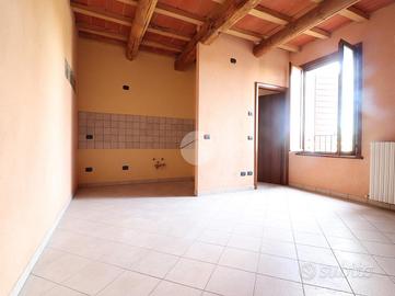 2 LOCALI A CASTEL D'ARIO