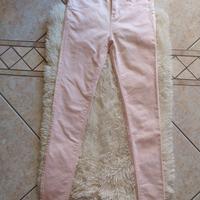 Pantalone donna rosa chiaro.