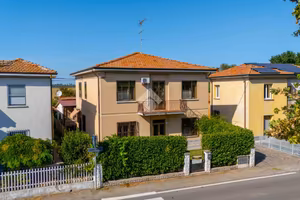 CASA INDIPENDENTE A BARICELLA