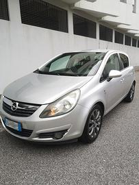 Opel Corsa 1.2 benz - Garanzia 12 Mesi