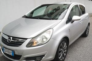 Opel Corsa 1.2 benz - Garanzia 12 Mesi
