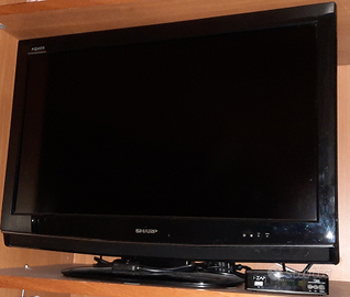 TV LCD Sharp 32
