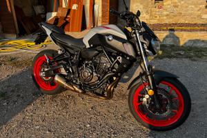 Yamaha mt-07