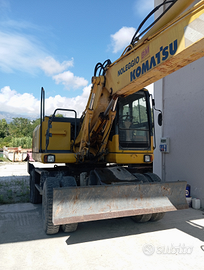 Komatsu pw 140 anno 2008 ore 8100
