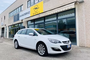 Opel Astra 1.7 CDTI 110CV Sports Tourer Elective -