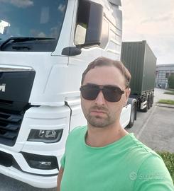 Autista di camion CE (CQC+ADR)