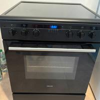 Cucina elettrica con piano ad induzione